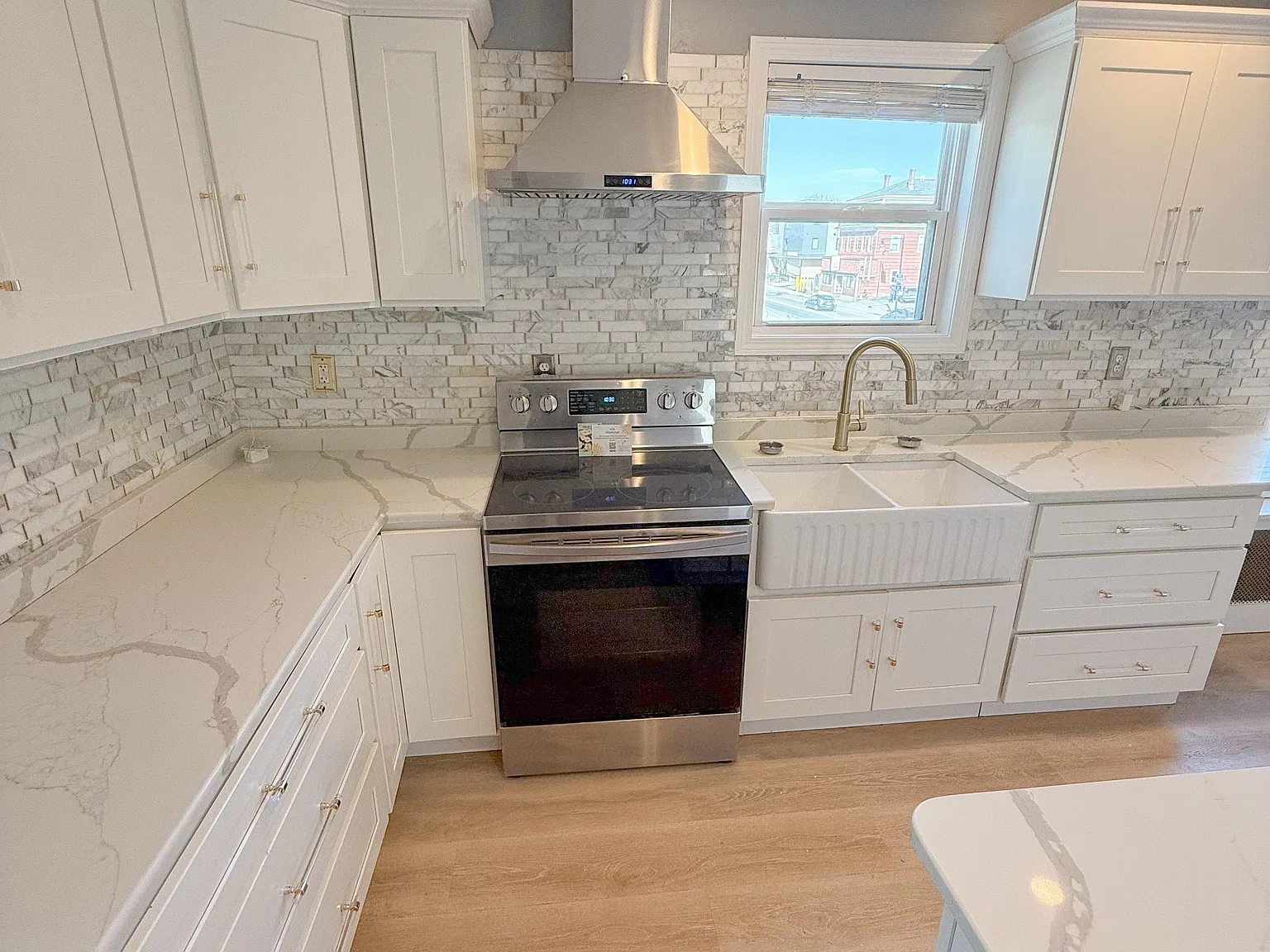 4 bed, 1500 sqft, $3,000 — Photo 2