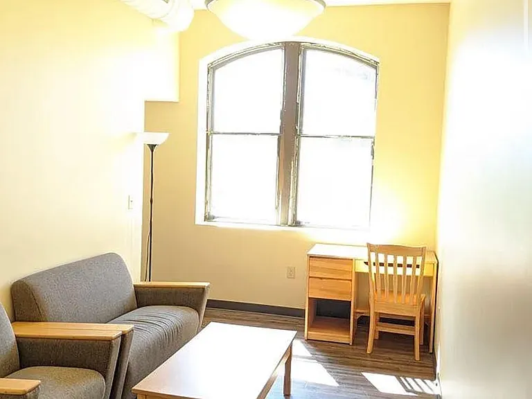 27 Washington St #102 — Photo 3