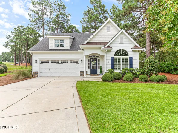 37 Deacon Palmer Place, Southern Pines, NC 28387