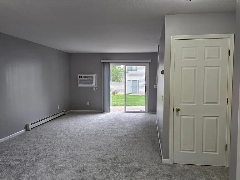 Living Room / Dining Room