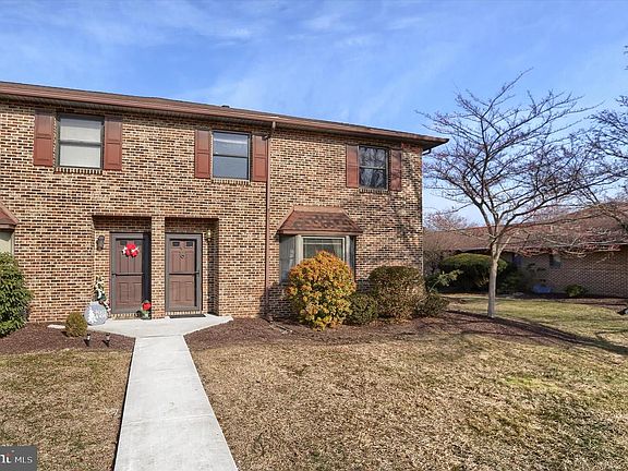 4th image of 3820 N Sarayo Cir