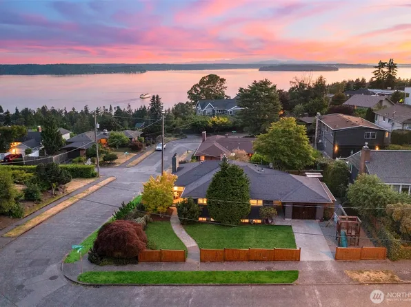 8459 40th Avenue SW, Seattle, WA 98136