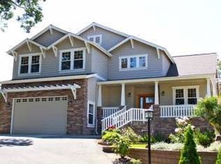 593 Pierce Rd, Medford, OR 97504