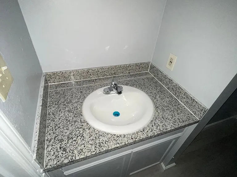 1717 Jade Ave — Photo 9
