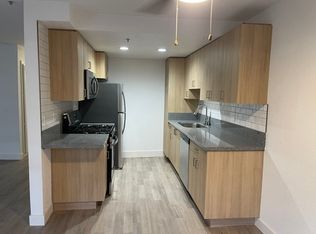 13427 Roselle Ave APT 7, Hawthorne, CA 90250