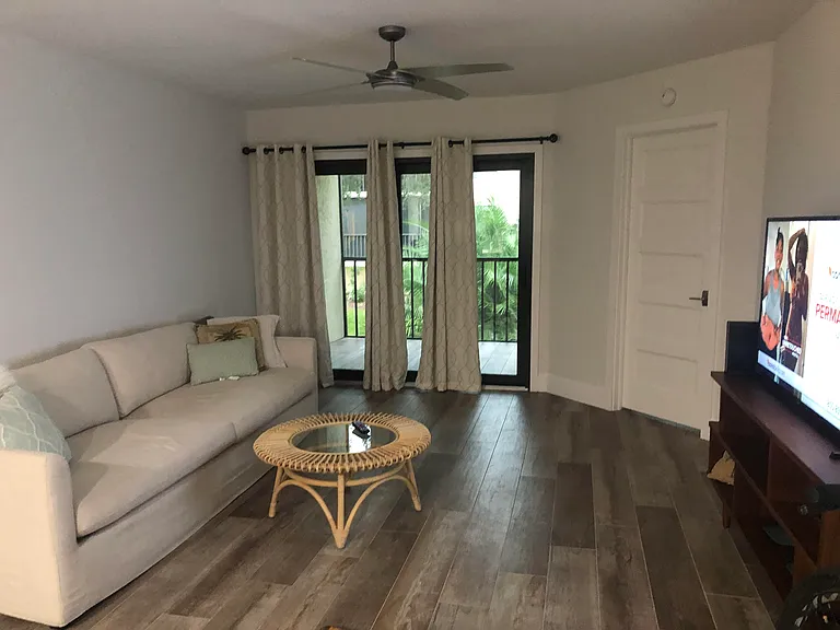 15177 Parkside Dr #102 — Photo 1