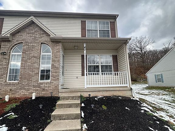 2nd image of 47 Petersburg Ln