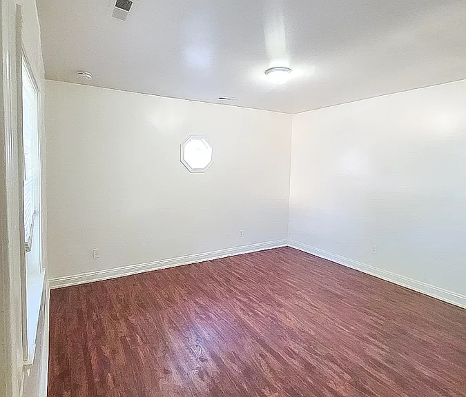 144 Spring St — Photo 5
