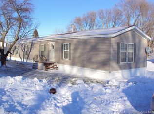 114 W F St, Alpha, IL 61413