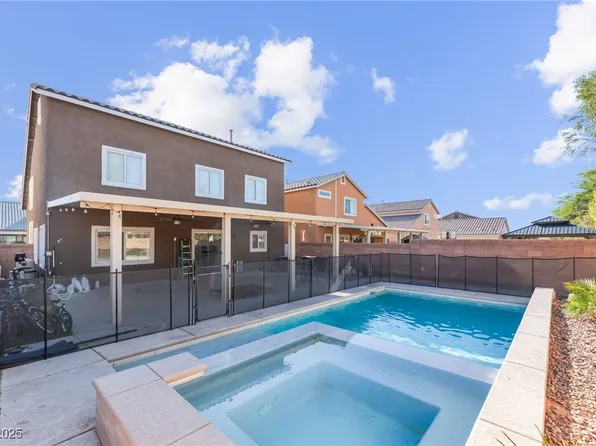 6247 Fort Worth St, North Las Vegas, NV 89081