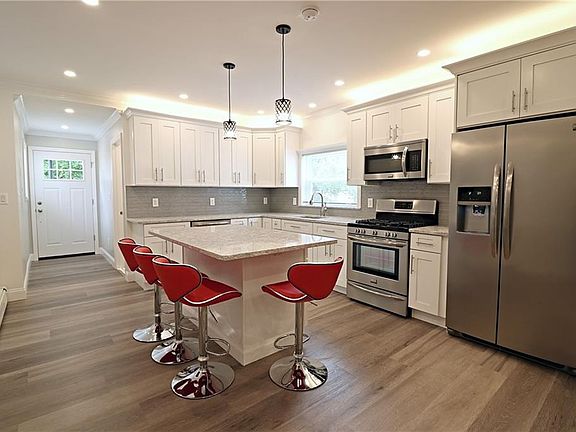 2nd image of 41 Cleveland St #1