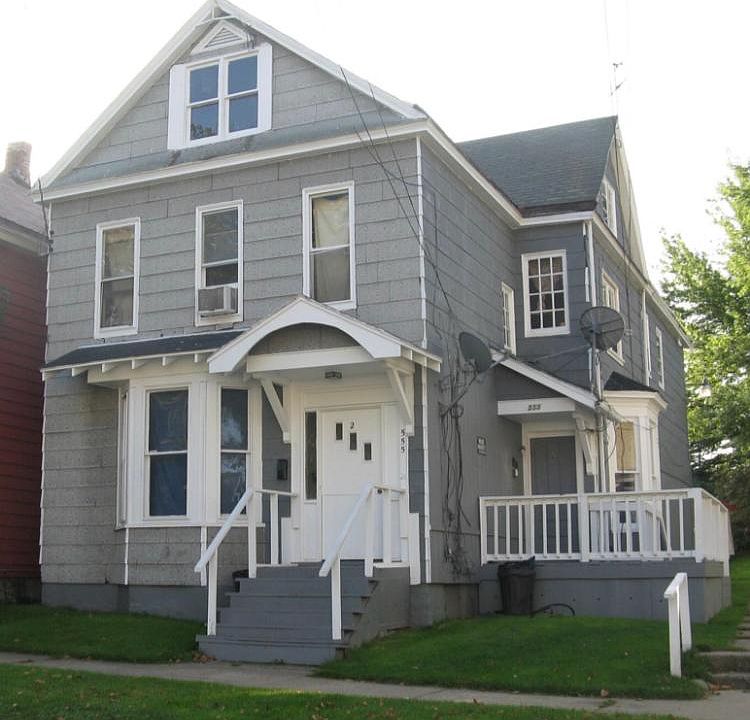 1st image of 555 E 7th St #1