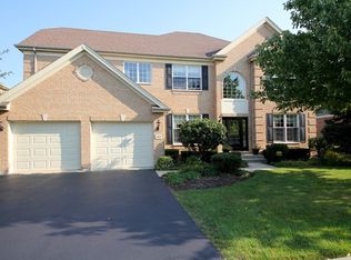 1816 Saint Andrew Dr, Vernon Hills, IL 60061