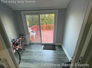 66 Paris St #3B, Medford, MA 02155