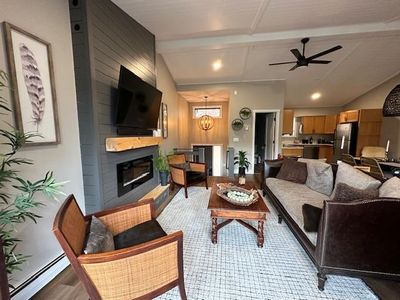 1299 Quechee Main Street #3B, Hartford, VT, 05047