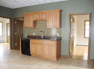 186 Federal St APT 3, Providence, RI 02903