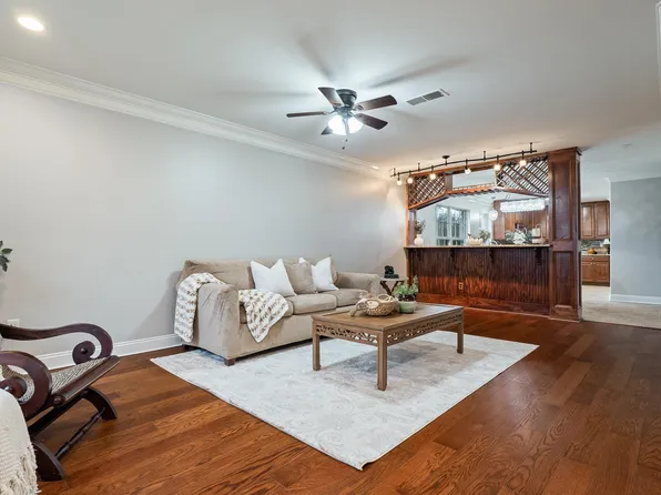 141 Hillcrest Dr, Montevallo, AL 35115