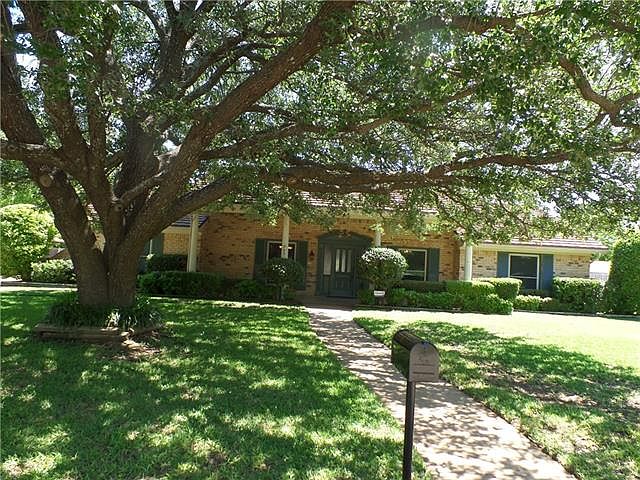 1st image of 905 Berkley Dr
