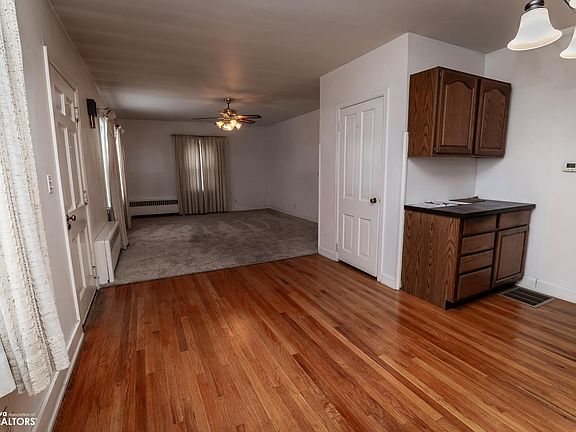 5th image of 1518 W Main St