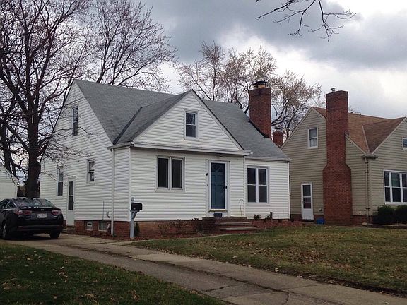 front of house/detached garage