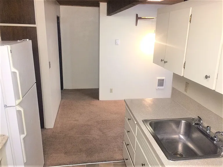 1501 NW Woodland Dr — Photo 4