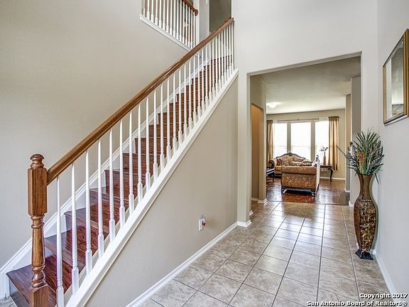 4th image of 11722 Oakdale Mdw
