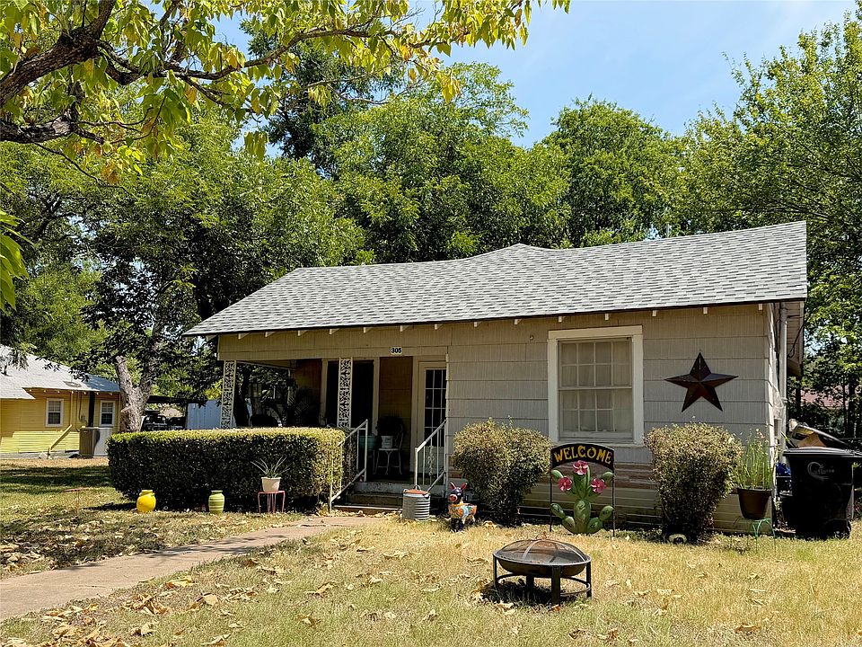 2nd image of 305 Williams Ave