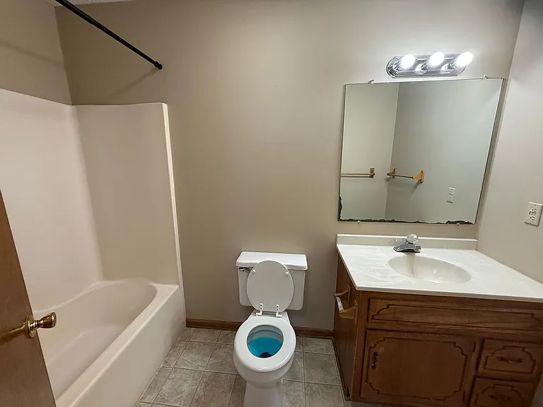 102 Pete Jones Dr — Photo 7