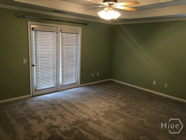 225 Lexington Cir — Photo 25