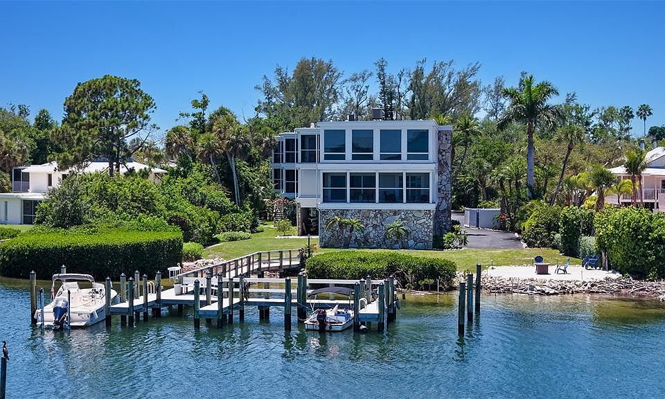 1st image of 5320 GULF OF MEXICO DRIVE #101