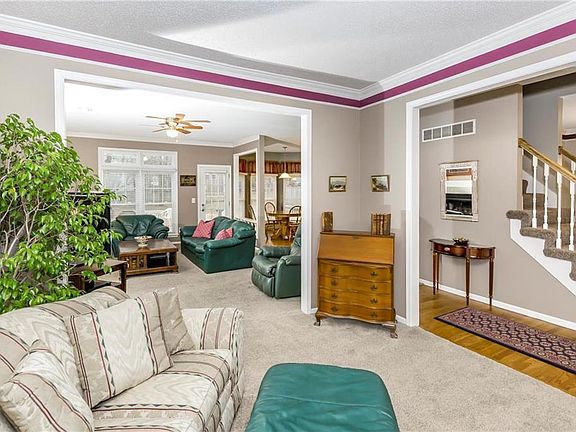 2nd image of 12815 Garnett Ln
