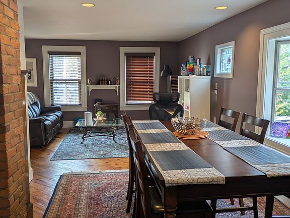 5th image of 19 Foster St #2