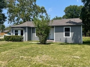 432 Dr Martin Luther King Jr Dr, La Porte, TX 77571