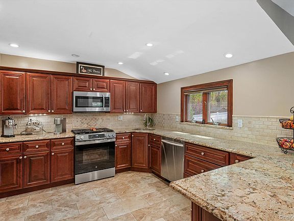 5th image of 25 Fisher Road