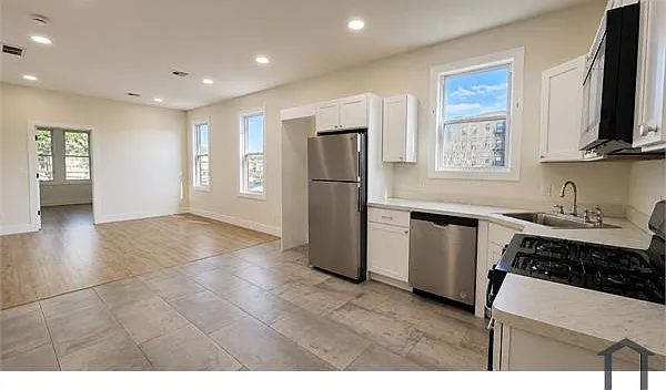 223 Munn Ave — Photo 10