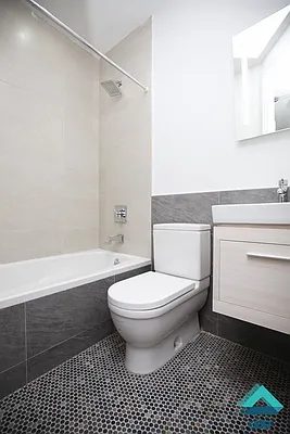 Rented by EXR | media 7