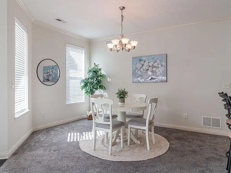 7518 Acela St — Photo 1