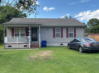606 Fairview Ln, Portsmouth, VA 23702