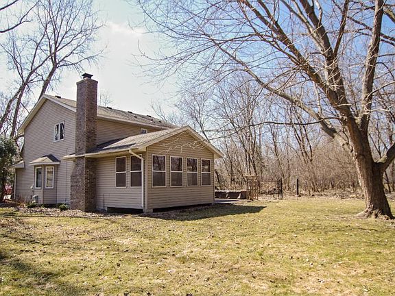 2nd image of 829 Palm Ct