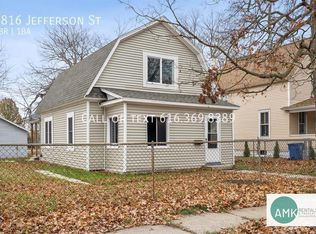 2816 Jefferson St, Muskegon Heights, MI 49444