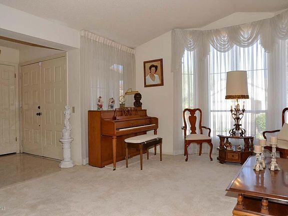 4th image of 3931 E Tierra Buena Ln