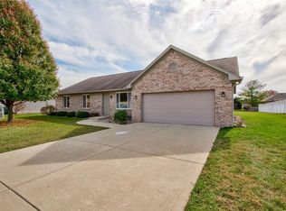1525 Karyl Anne Ct, Danville, IN 46122