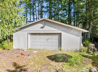 1400 E Rasor Rd, Belfair, WA 98528