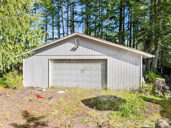 1400 E Rasor Road, Belfair, WA 98528