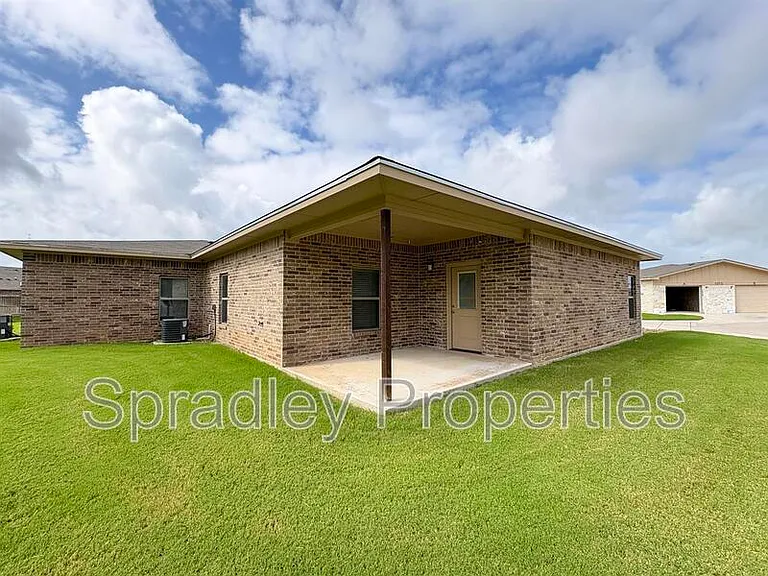 1003A Laurel Dr — Photo 18