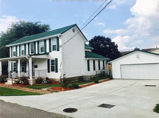 2 Valley St, Winfield, WV 25213