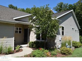 2335 Sapphire Ln, East Lansing, MI 48823