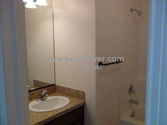 3rd image of 4212 Liberty Dr