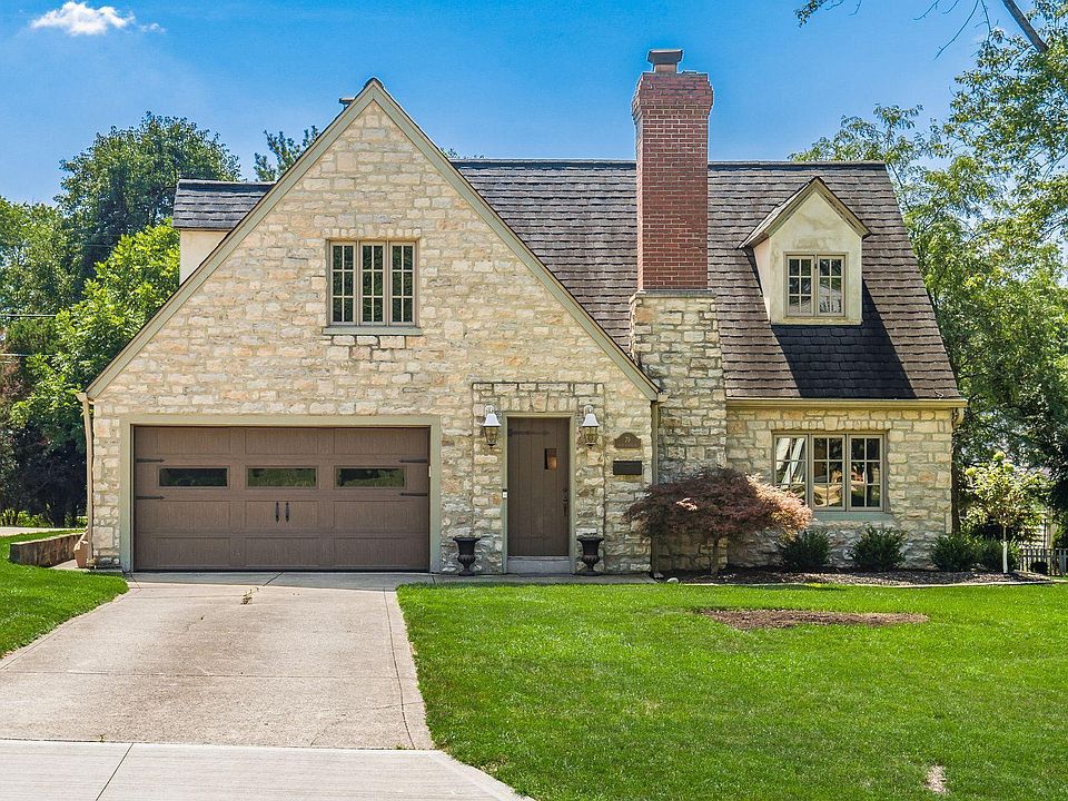 1st image of 79 W Riverglen Dr