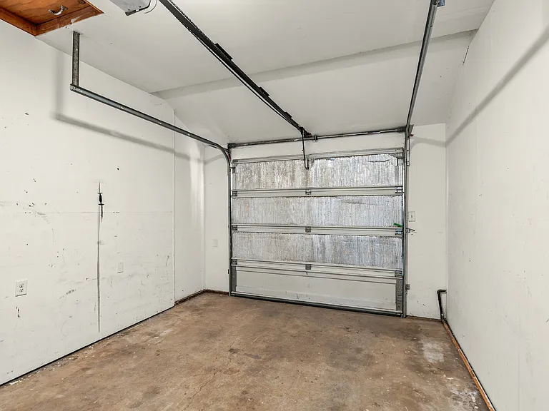 510 Keene Dr — Photo 18